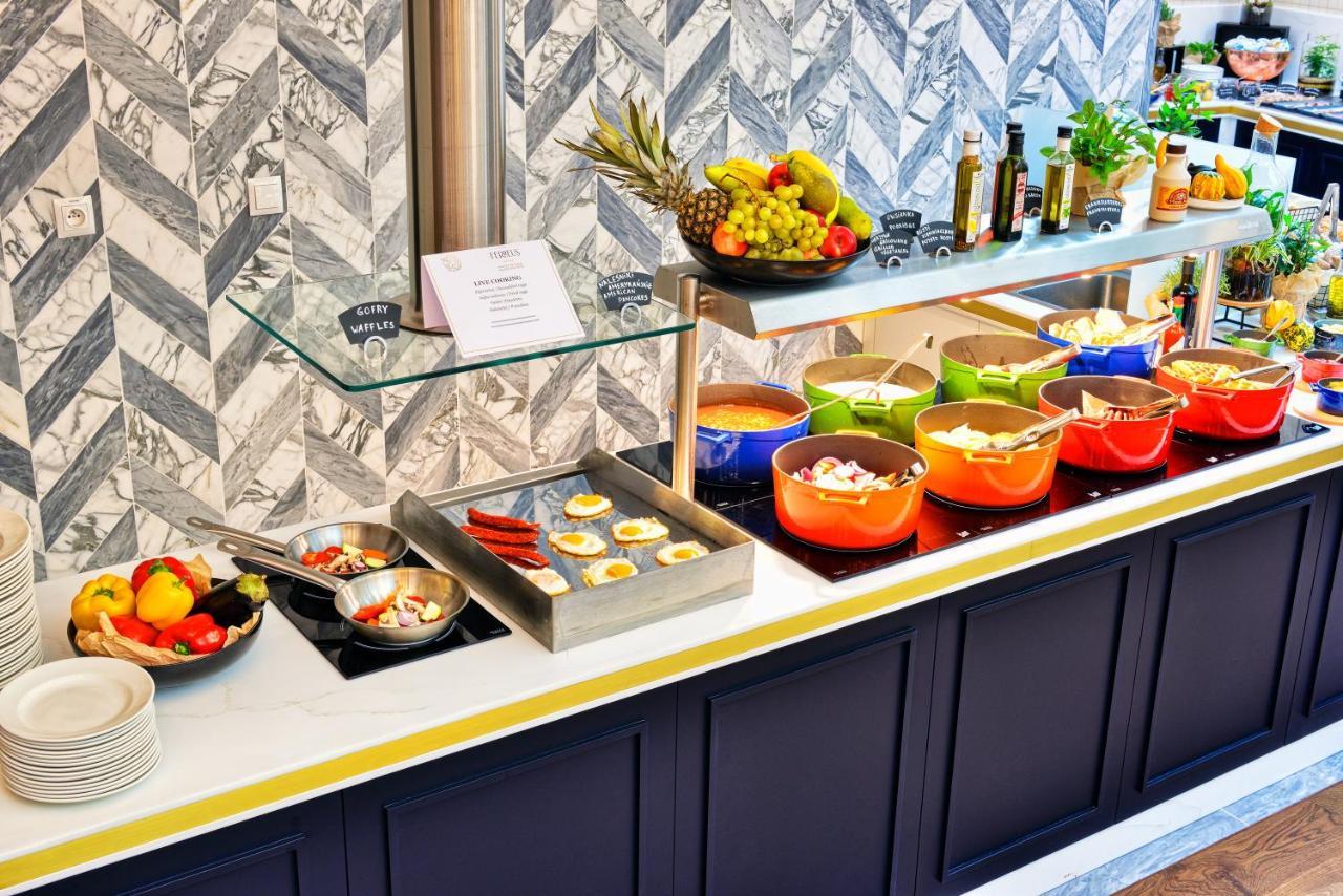 Hotel Ferreus Modern Art Deco كراكوفيا المظهر الخارجي الصورة A salad bar