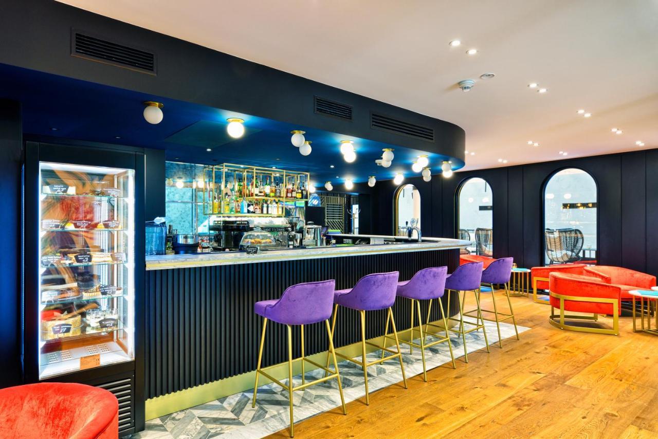 Hotel Ferreus Modern Art Deco كراكوفيا المظهر الخارجي الصورة The bar at the 2018 London Design Festival