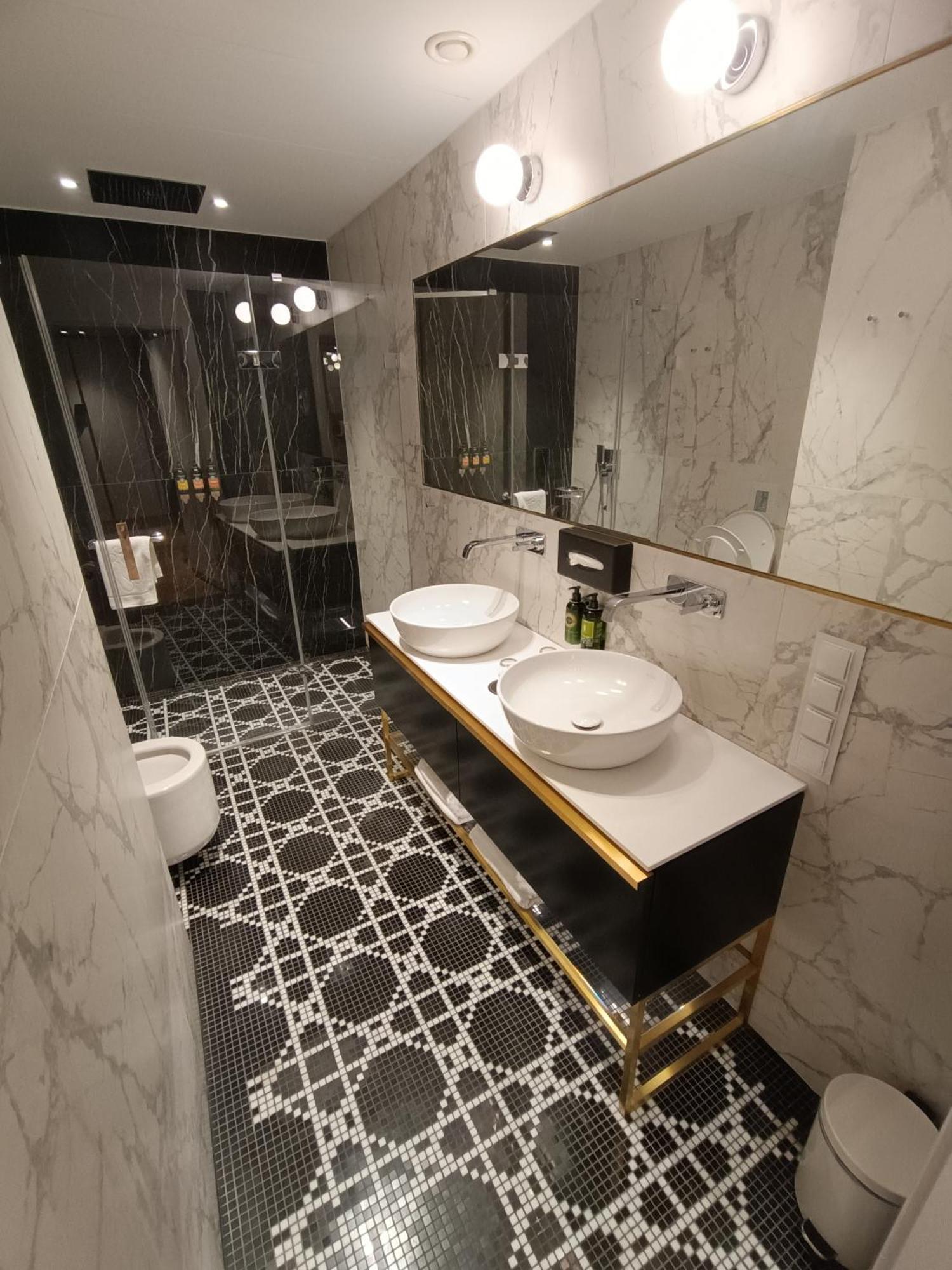 Hotel Ferreus Modern Art Deco كراكوفيا المظهر الخارجي الصورة